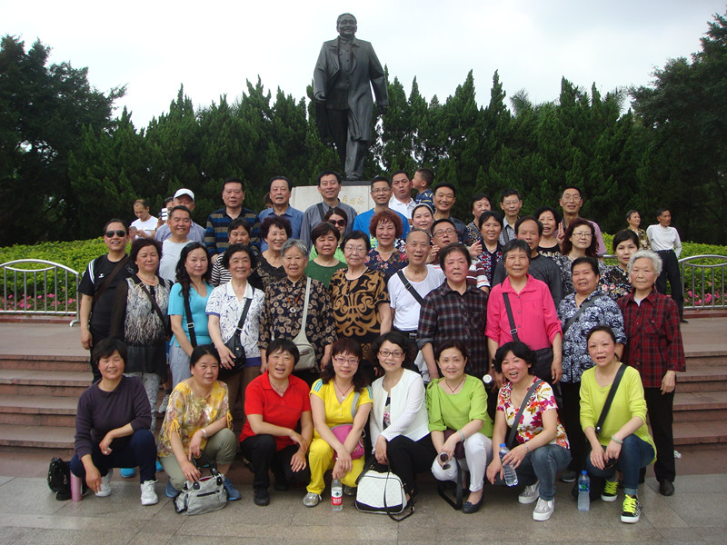 寶業(yè)集團公司退休職工第一批“港、澳”游